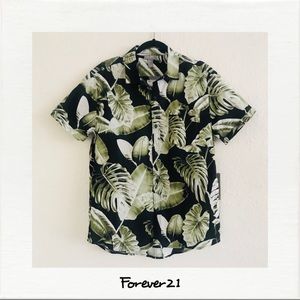 Forever 21 Short Sleeve Button Down NWT